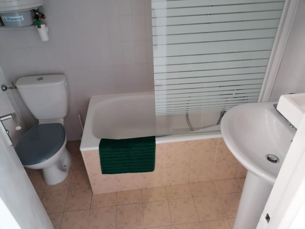 Joli Studio Bord De Mer, Clim, Balcon, Parking Prive Menton Exterior foto